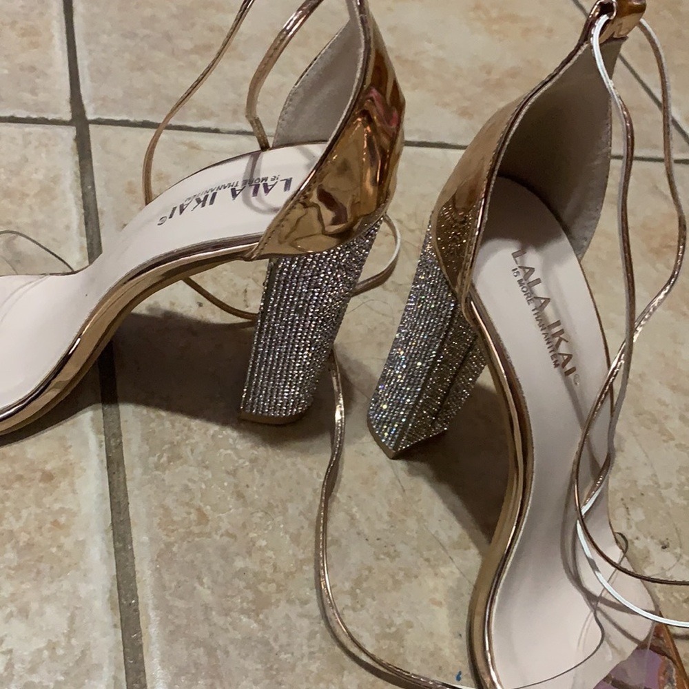 Heels - Picture 3 of 7